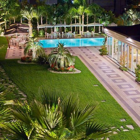 Hotel Ares Pontinia Buitenkant foto