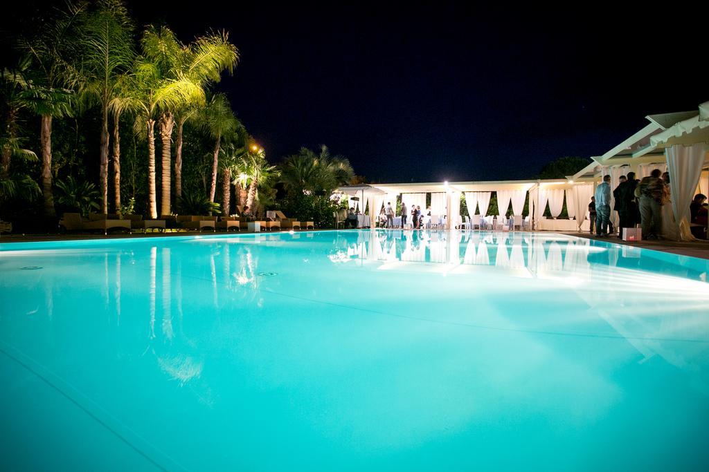 Hotel Ares Pontinia Buitenkant foto